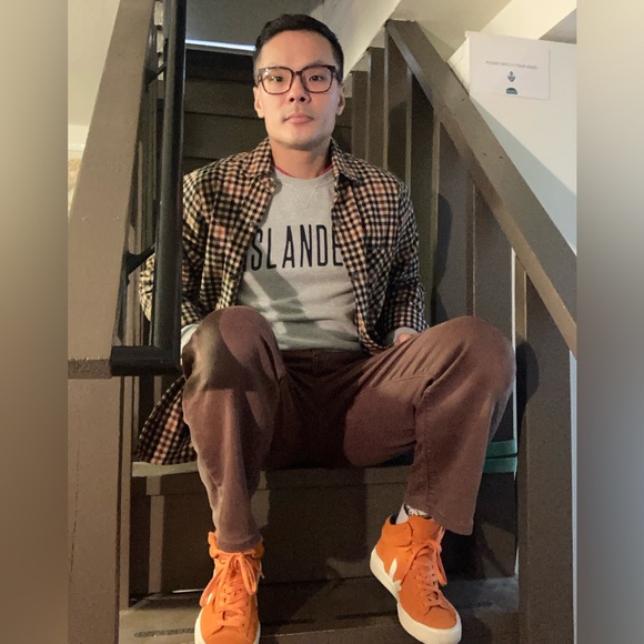 Meet your Posher, Chris - Picture 4 of 8